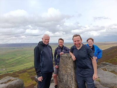 A windy day on Simon_s Seat
